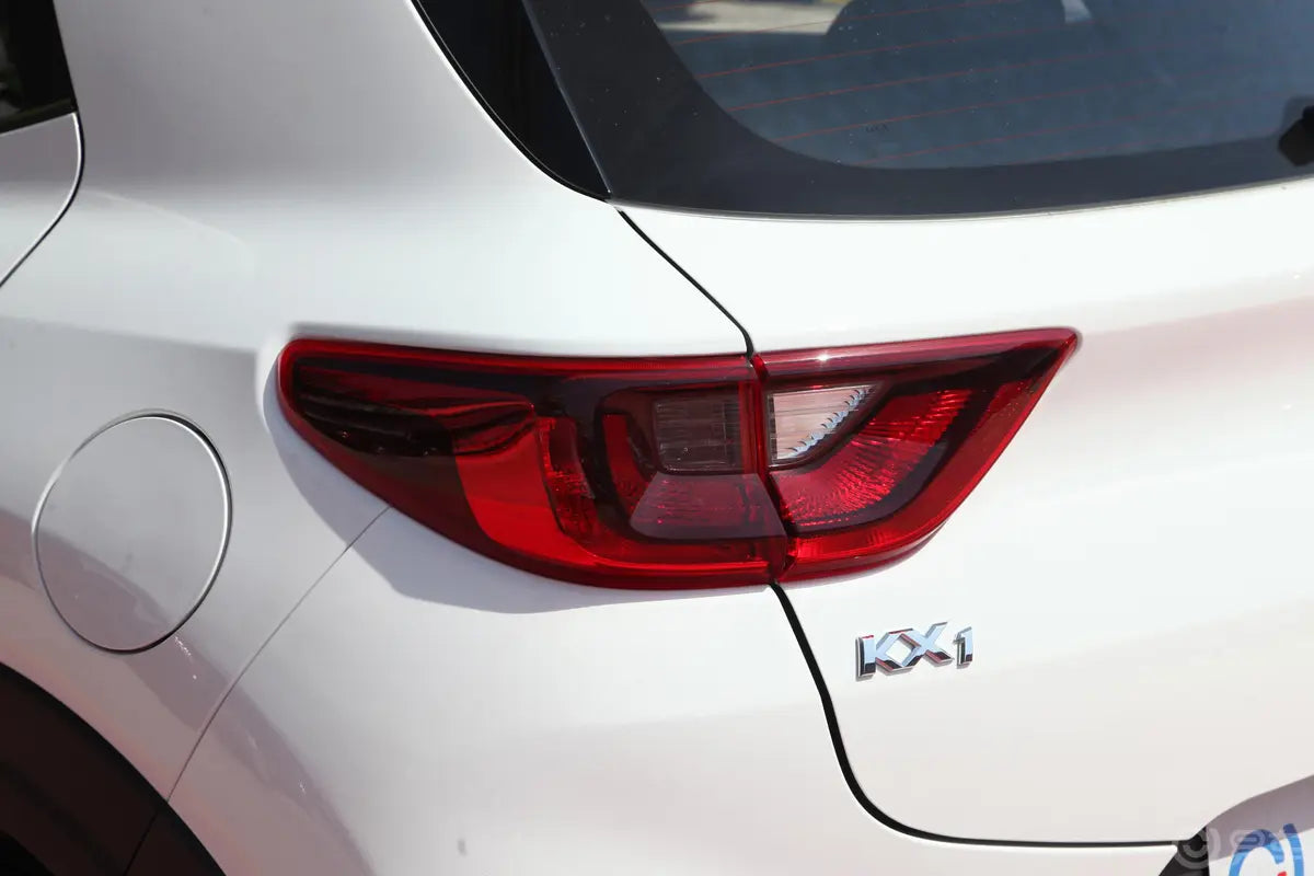 Kia kx1