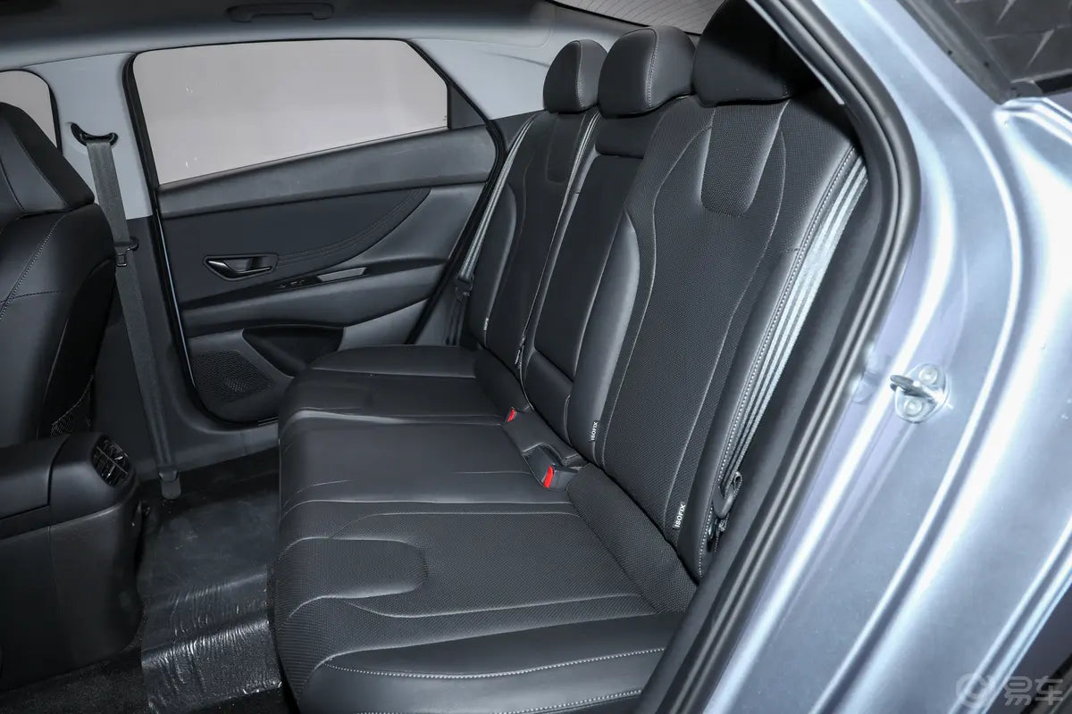 Hyundai Elantra 2025
