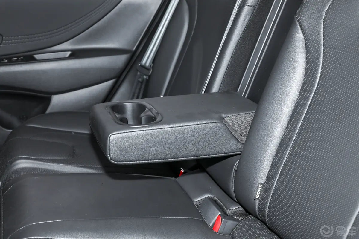 Hyundai Elantra 2025