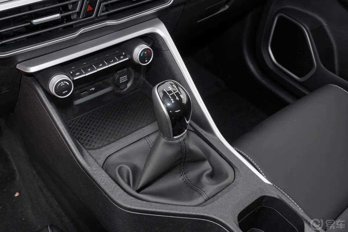 Geely Coolray Manual super edition